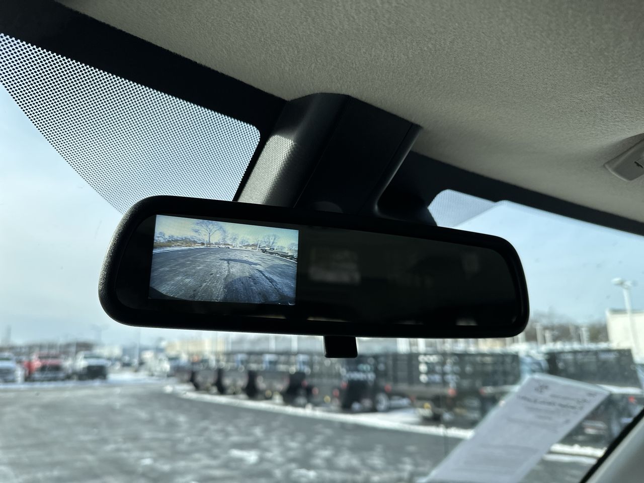 2025 Chevrolet Express Passenger 1LT