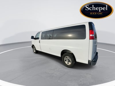 2025 Chevrolet Express Passenger 1LT