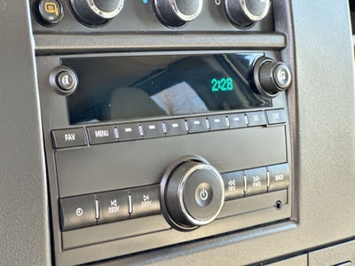 2025 Chevrolet Express Passenger 1LT