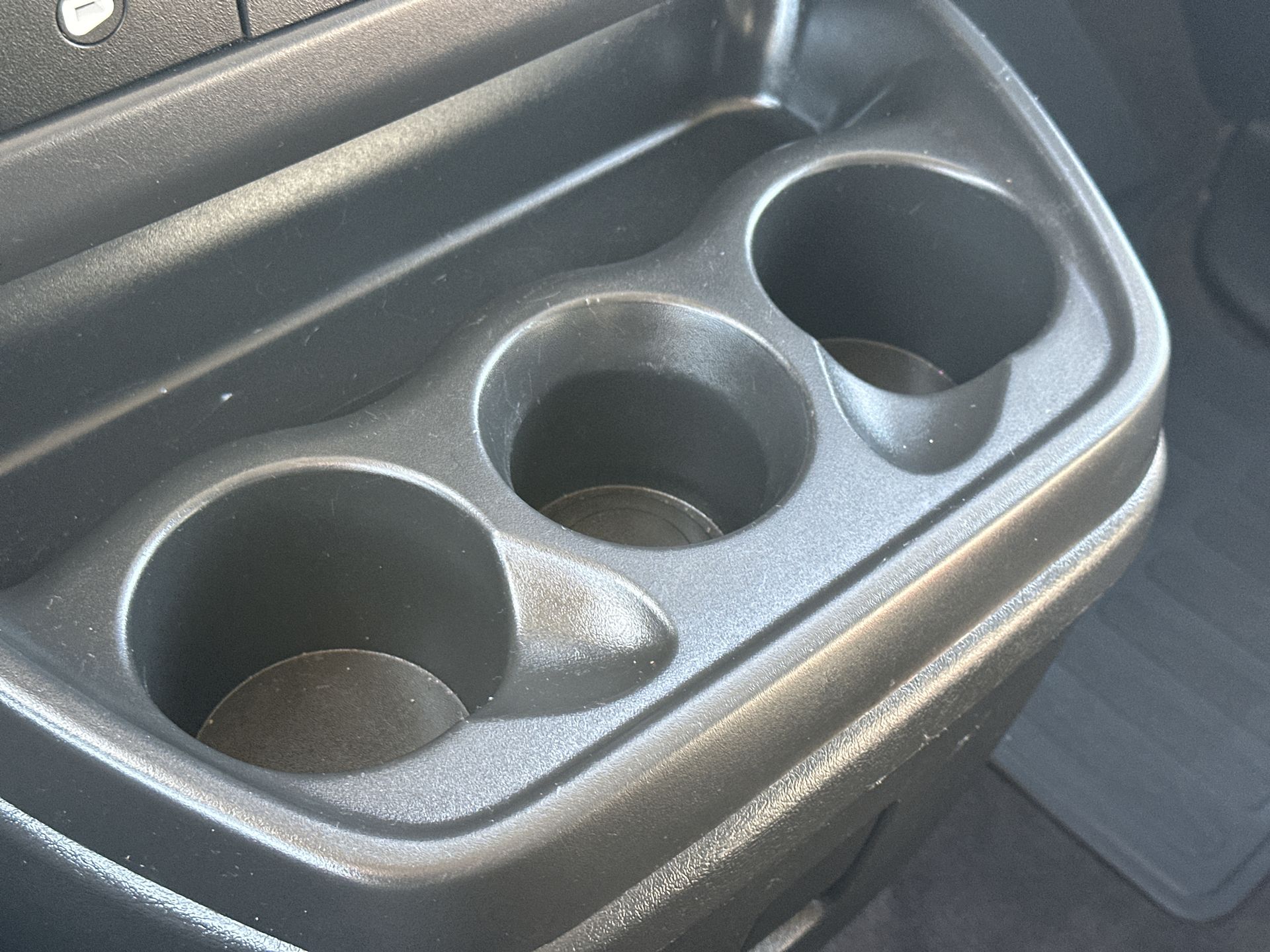 2025 Chevrolet Express Passenger 1LT