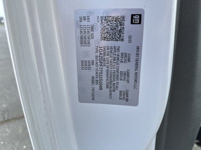 2025 Chevrolet Express Passenger 1LT