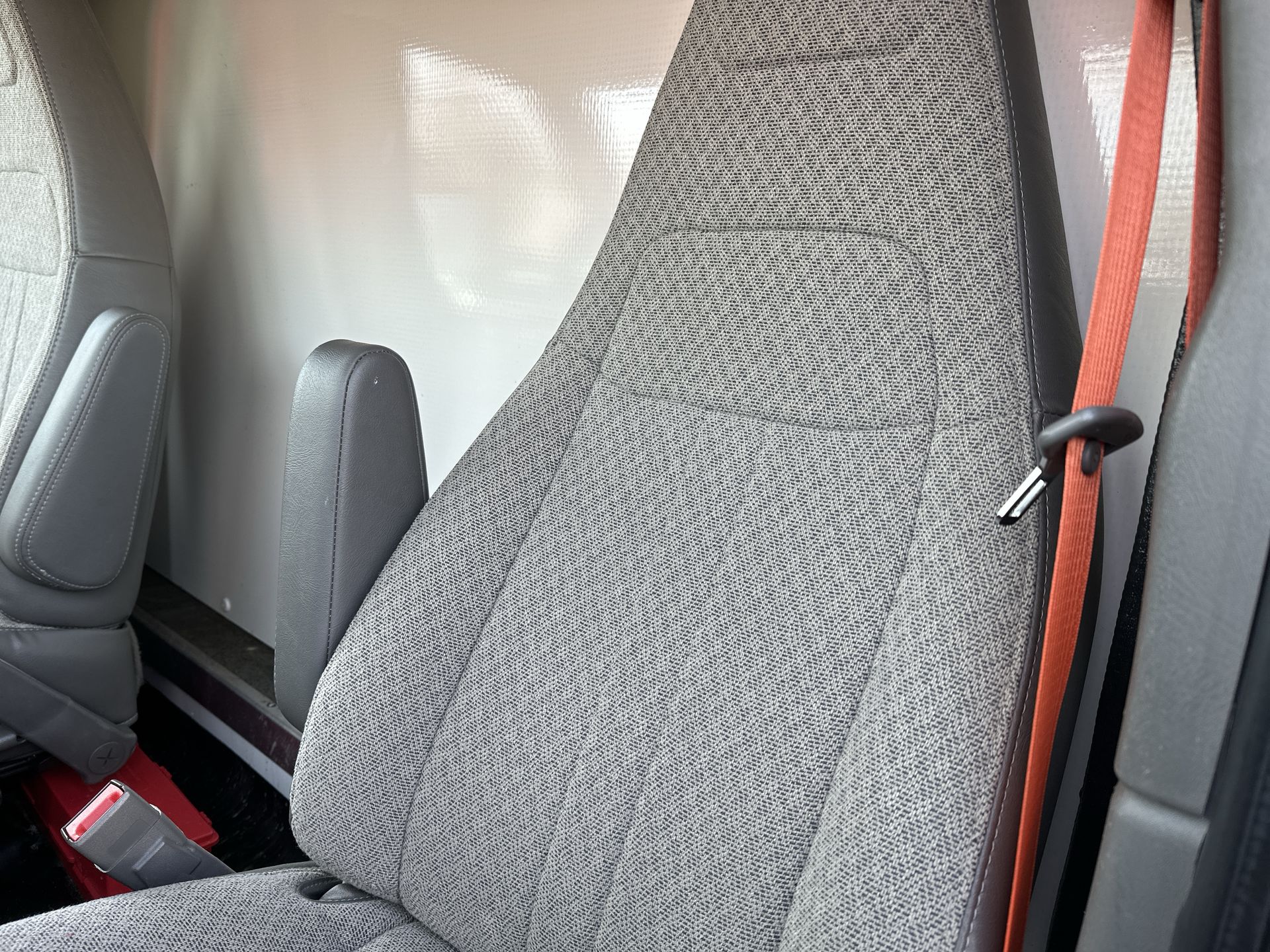 2022 Chevrolet Express Cutaway 3500 VAN 159