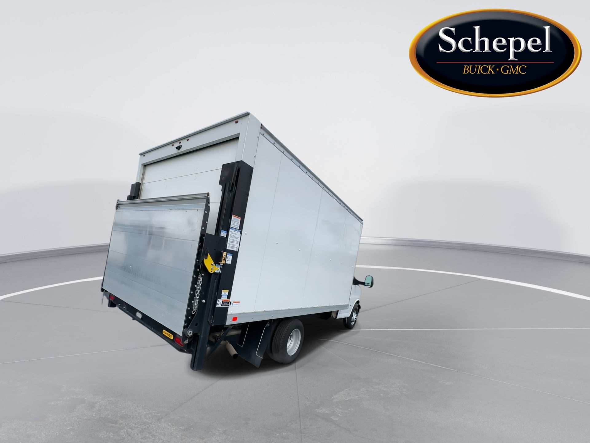 2022 Chevrolet Express Cutaway 3500 VAN 159