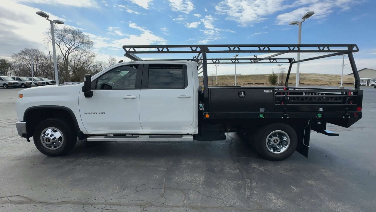 2022 Chevrolet Silverado 3500 HD Chassis Cab LT
