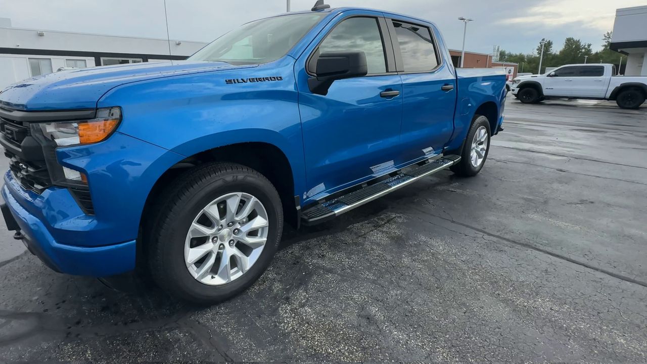2022 Chevrolet Silverado 1500 Custom