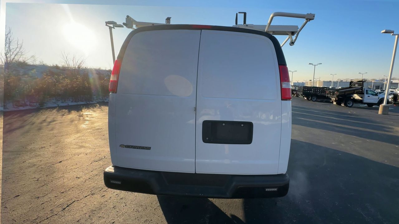 2020 Chevrolet Express Cargo 2500 WT
