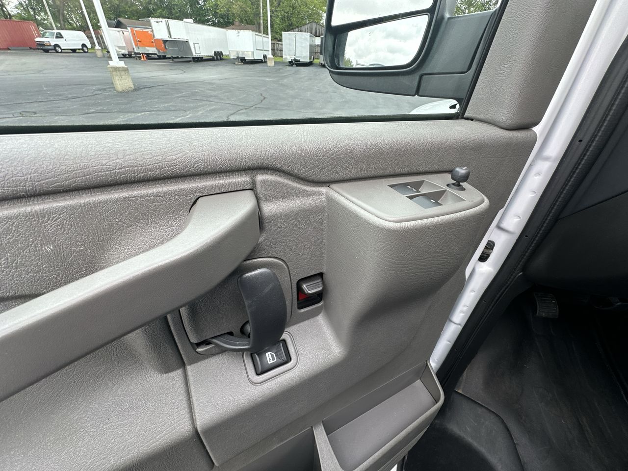 2023 Chevrolet Express Cargo 2500 WT