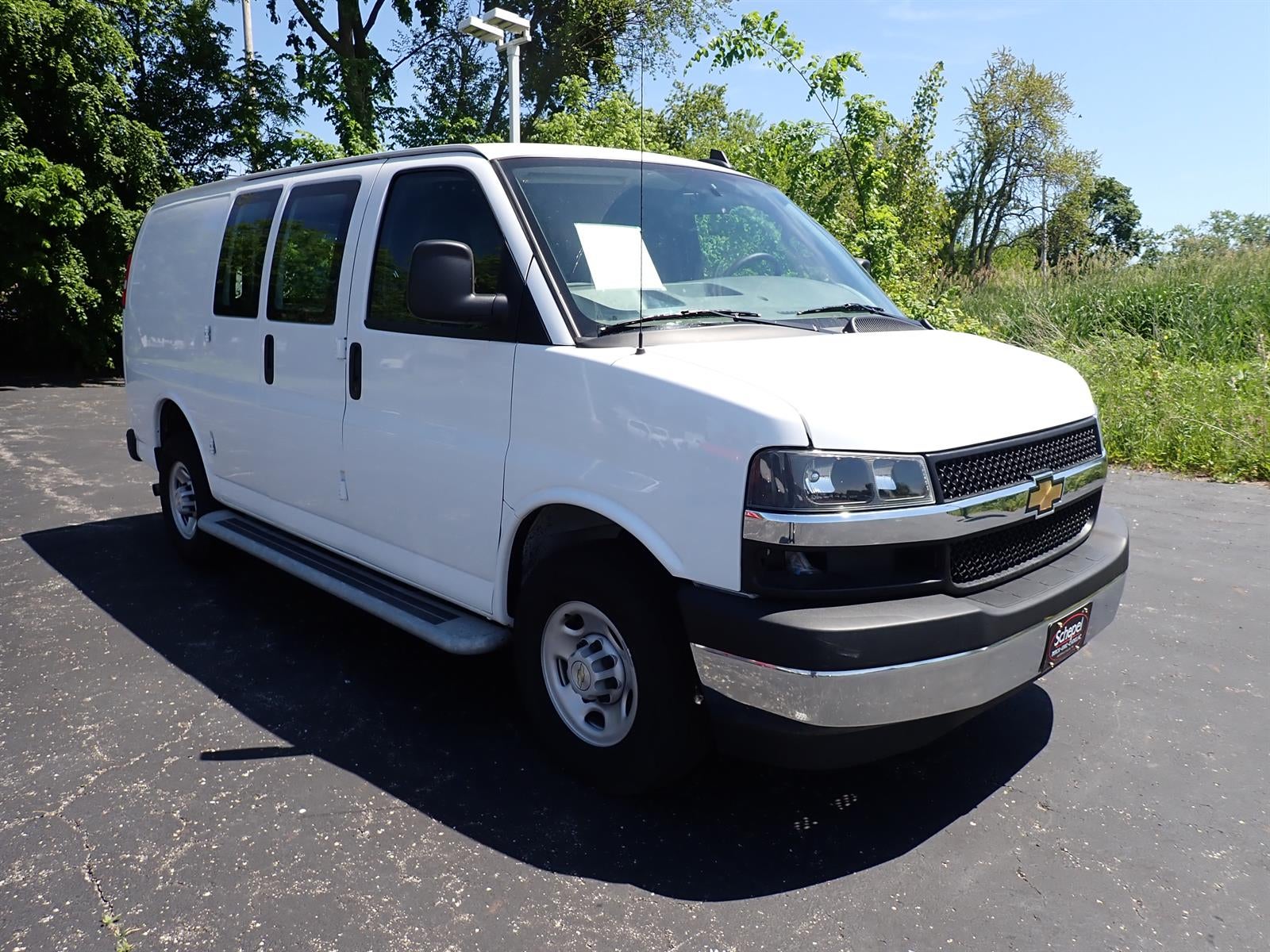 2024 Chevrolet Express 2500 Work Van HD's photo
