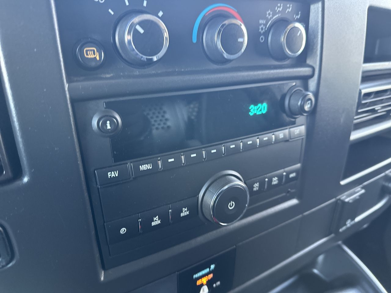 2024 Chevrolet Express Cargo 2500 WT