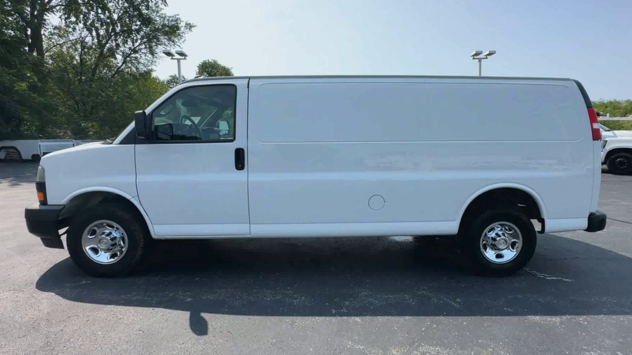 2020 Chevrolet Express Cargo 2500 WT