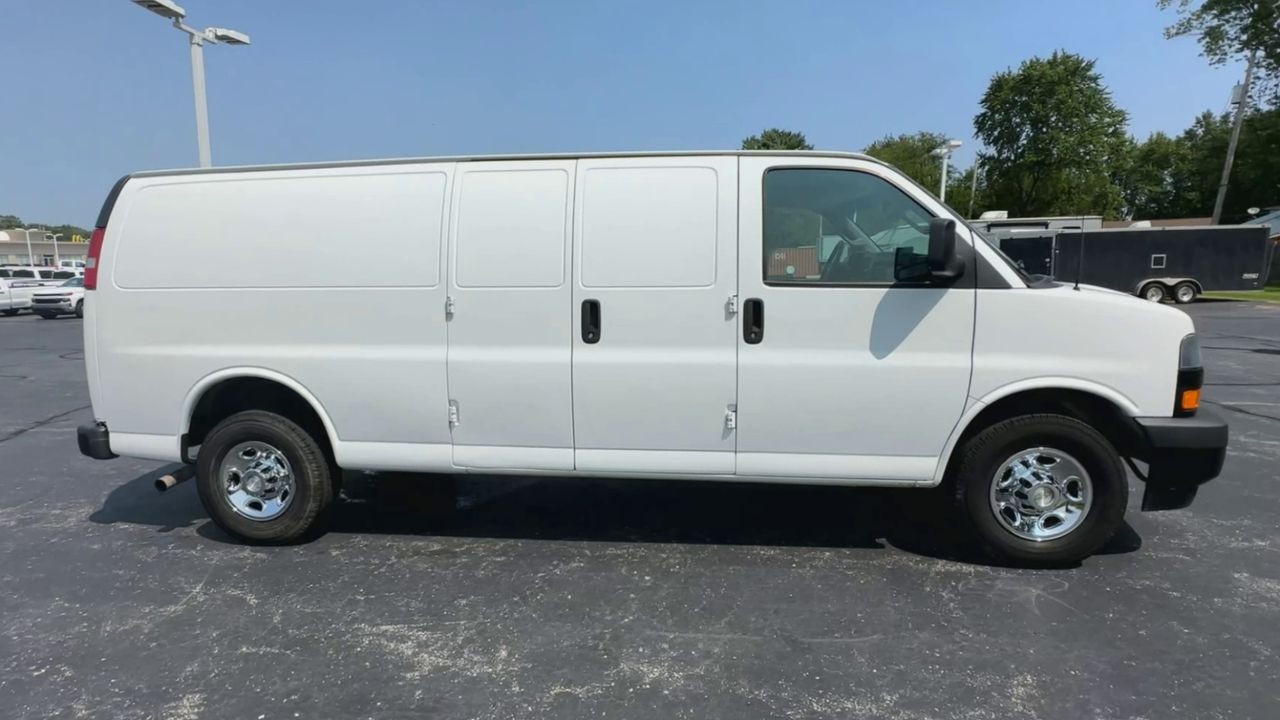 2020 Chevrolet Express Cargo 2500 WT