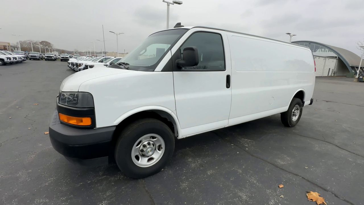 2022 Chevrolet Express Cargo 2500 WT