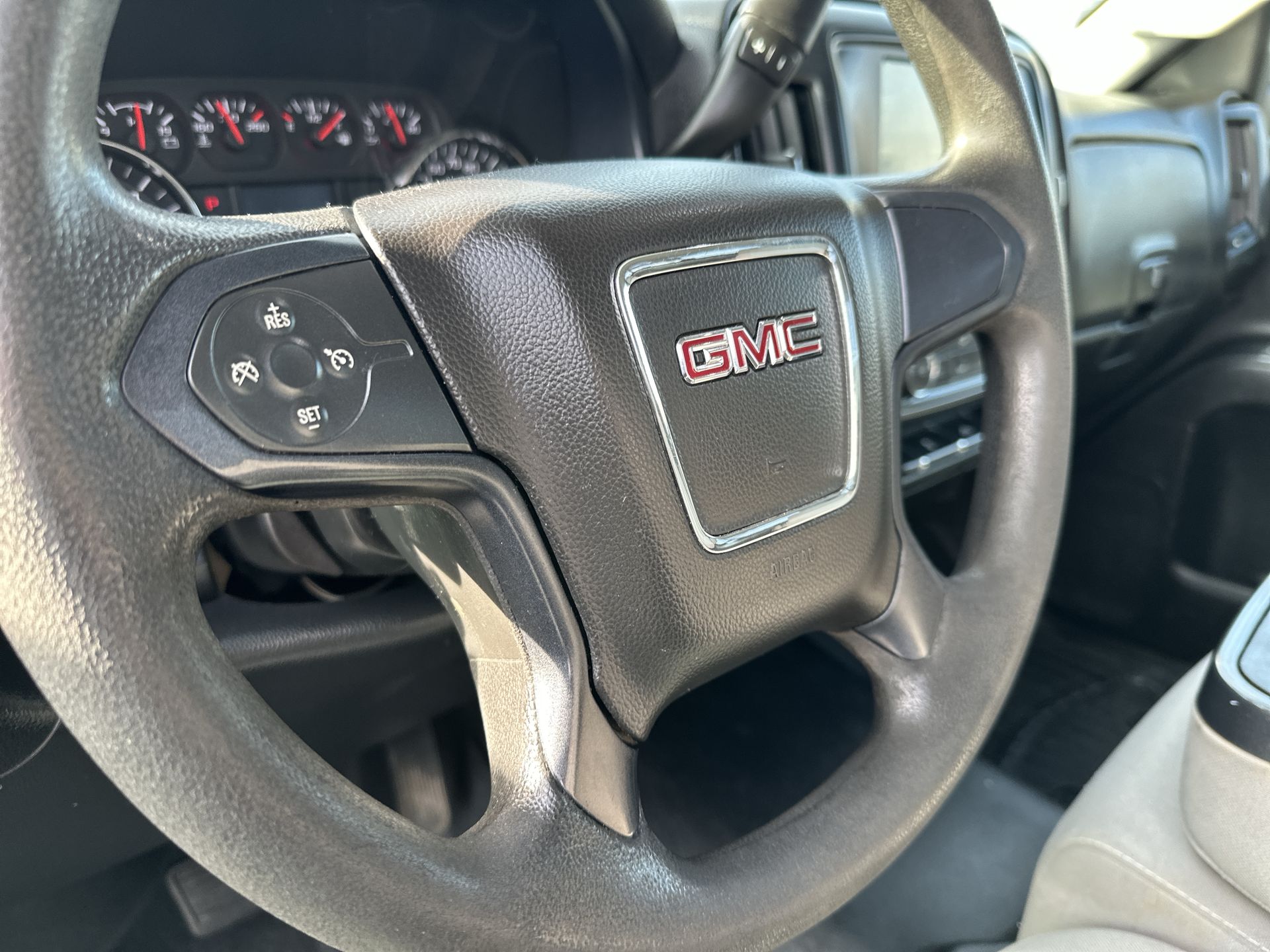 2017 GMC Sierra 2500 HD REG CAB 2WD 133.6