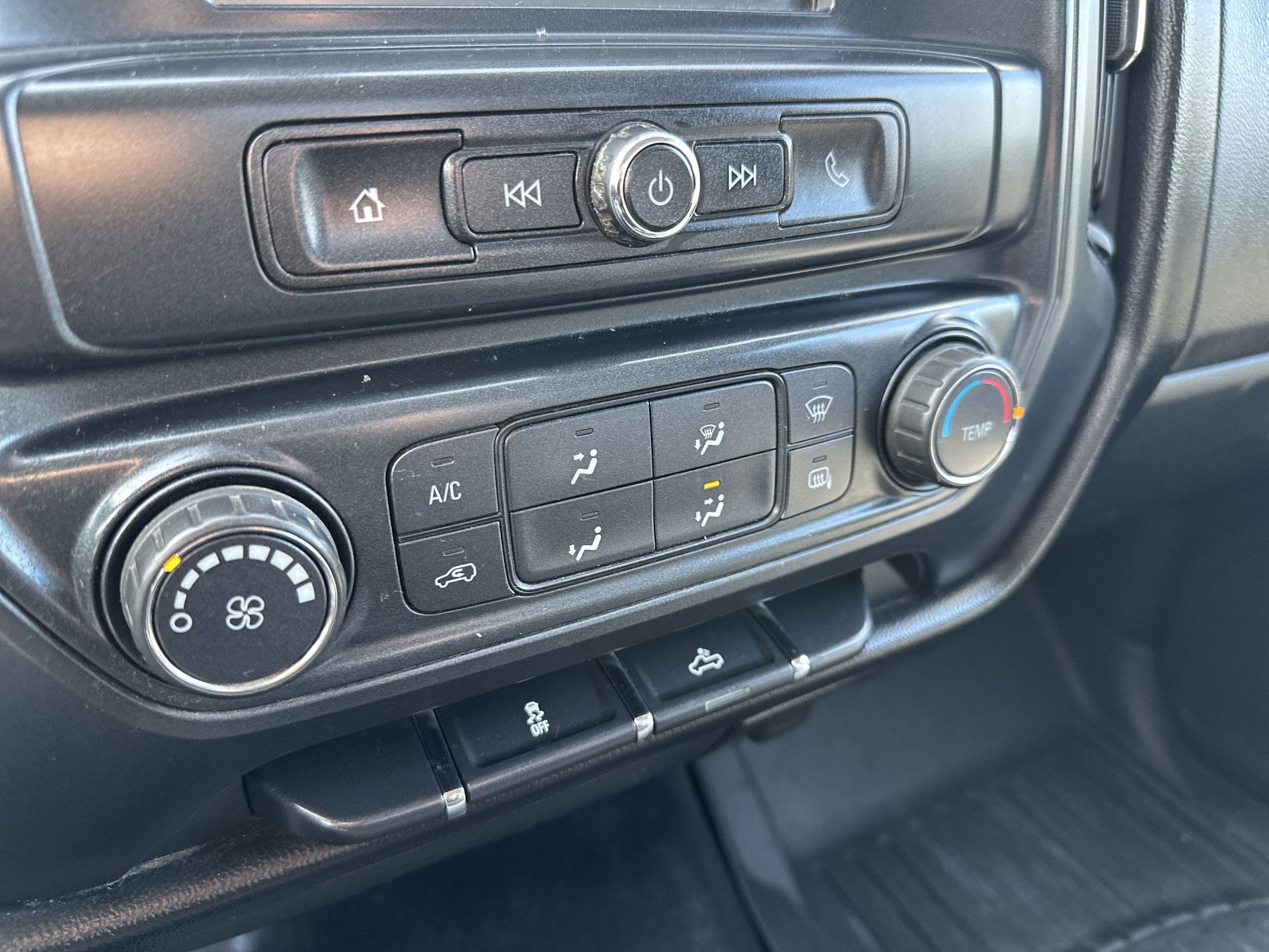 2017 GMC Sierra 2500 HD REG CAB 2WD 133.6