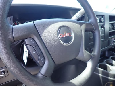 2026 GMC Savana Cutaway 3500 1WT