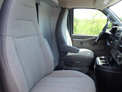 2026 GMC Savana Cutaway 3500 1WT