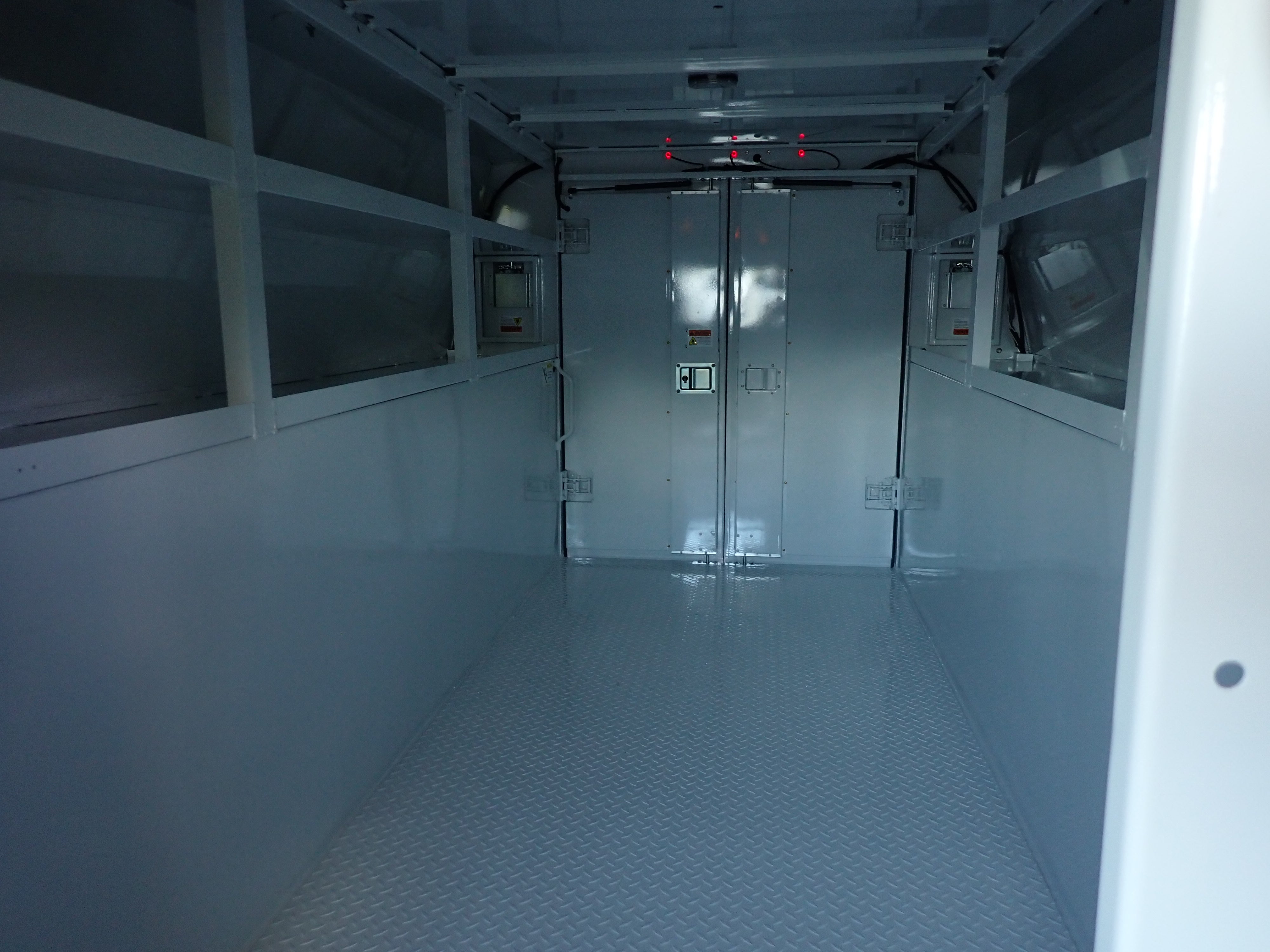 2026 GMC Savana Cutaway 3500 1WT