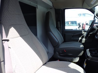 2026 GMC Savana Cutaway 3500 1WT