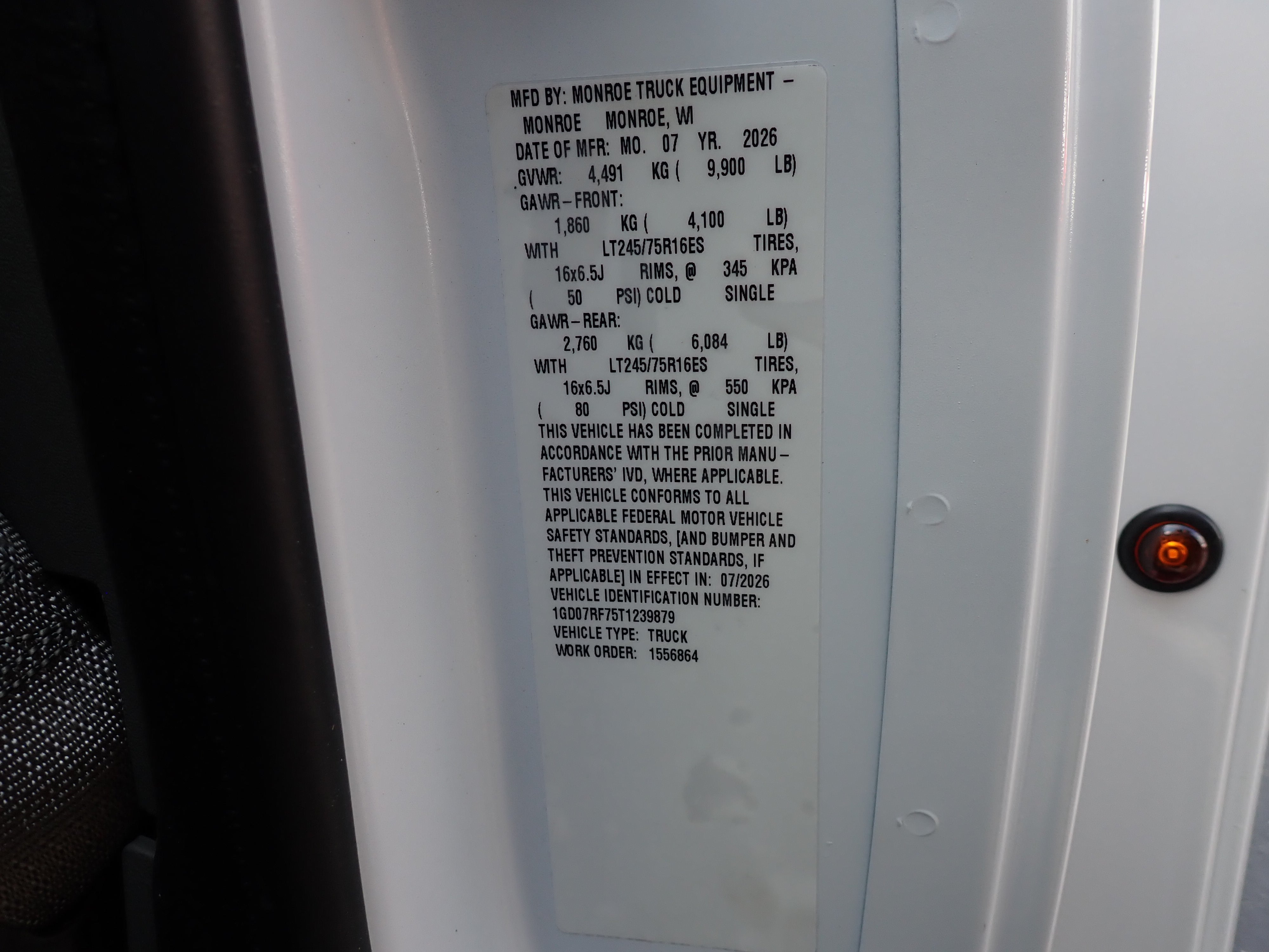 2026 GMC Savana Cutaway 3500 1WT