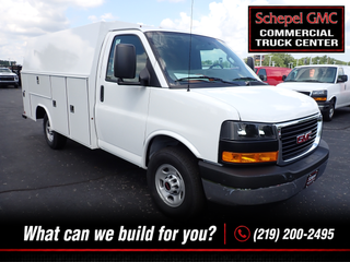 2026 GMC Savana Cutaway 3500 1WT