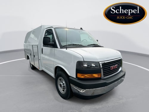 2025 GMC Savana Cutaway 3500 1WT
