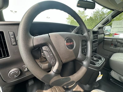 2025 GMC Savana Cutaway 3500 1WT