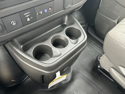 2025 GMC Savana Cutaway 3500 1WT