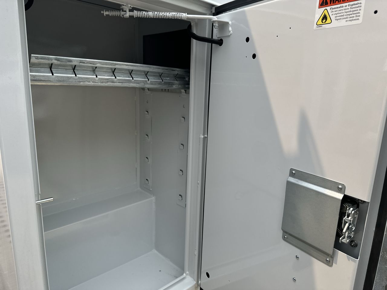 2025 GMC Savana Cutaway 3500 1WT