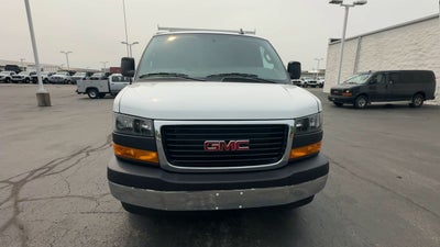 2025 GMC Savana Cutaway 3500 1WT