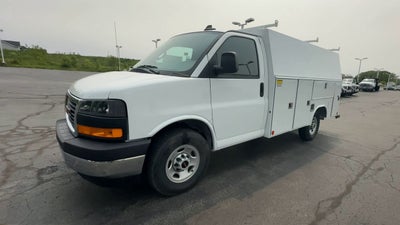 2025 GMC Savana Cutaway 3500 1WT