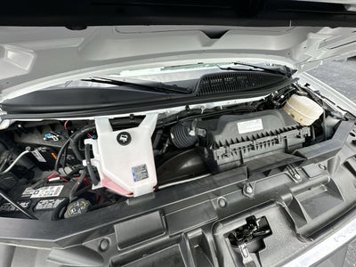 2025 GMC Savana Cutaway 3500 1WT