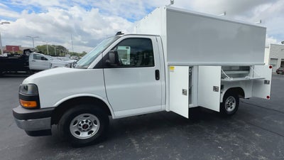 2025 GMC Savana Cutaway 3500 1WT