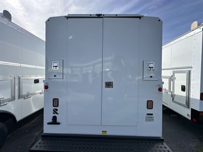 2025 GMC Savana Cutaway 3500 1WT