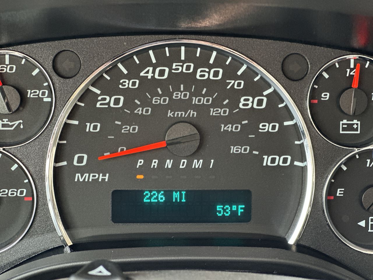 2025 GMC Savana Cutaway 3500 1WT