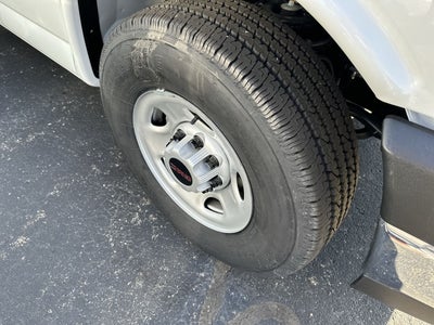 2025 GMC Savana Cutaway 3500 1WT