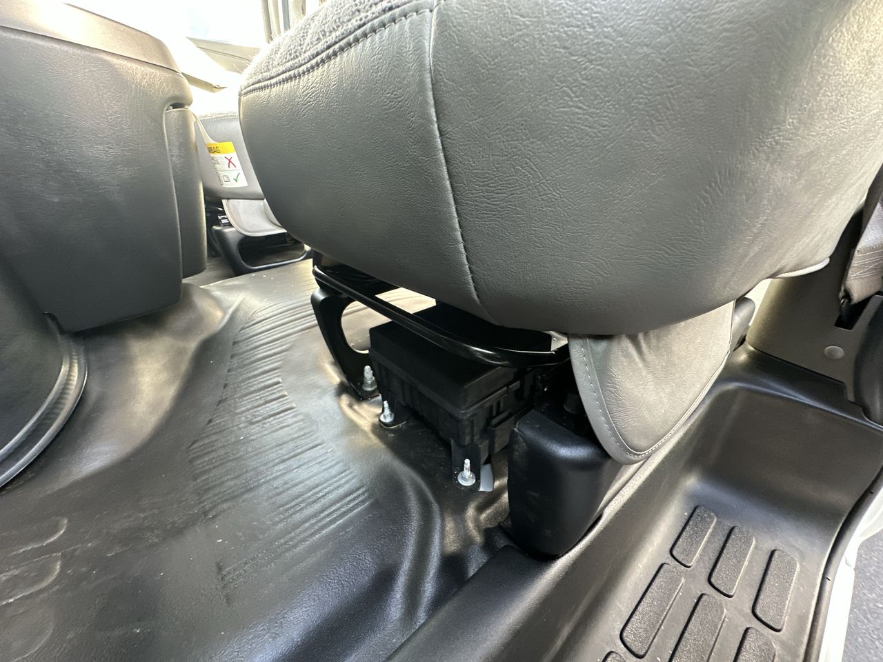 2025 GMC Savana Cutaway 3500 1WT