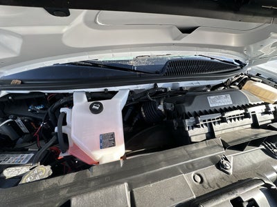 2025 GMC Savana Cutaway 3500 1WT