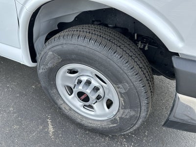 2025 GMC Savana Cutaway 3500 1WT