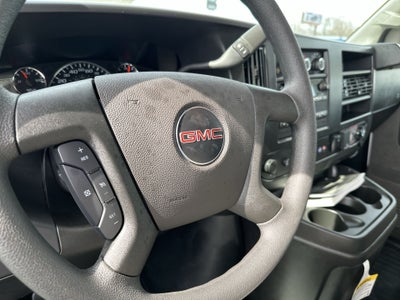 2025 GMC Savana Cutaway 3500 1WT