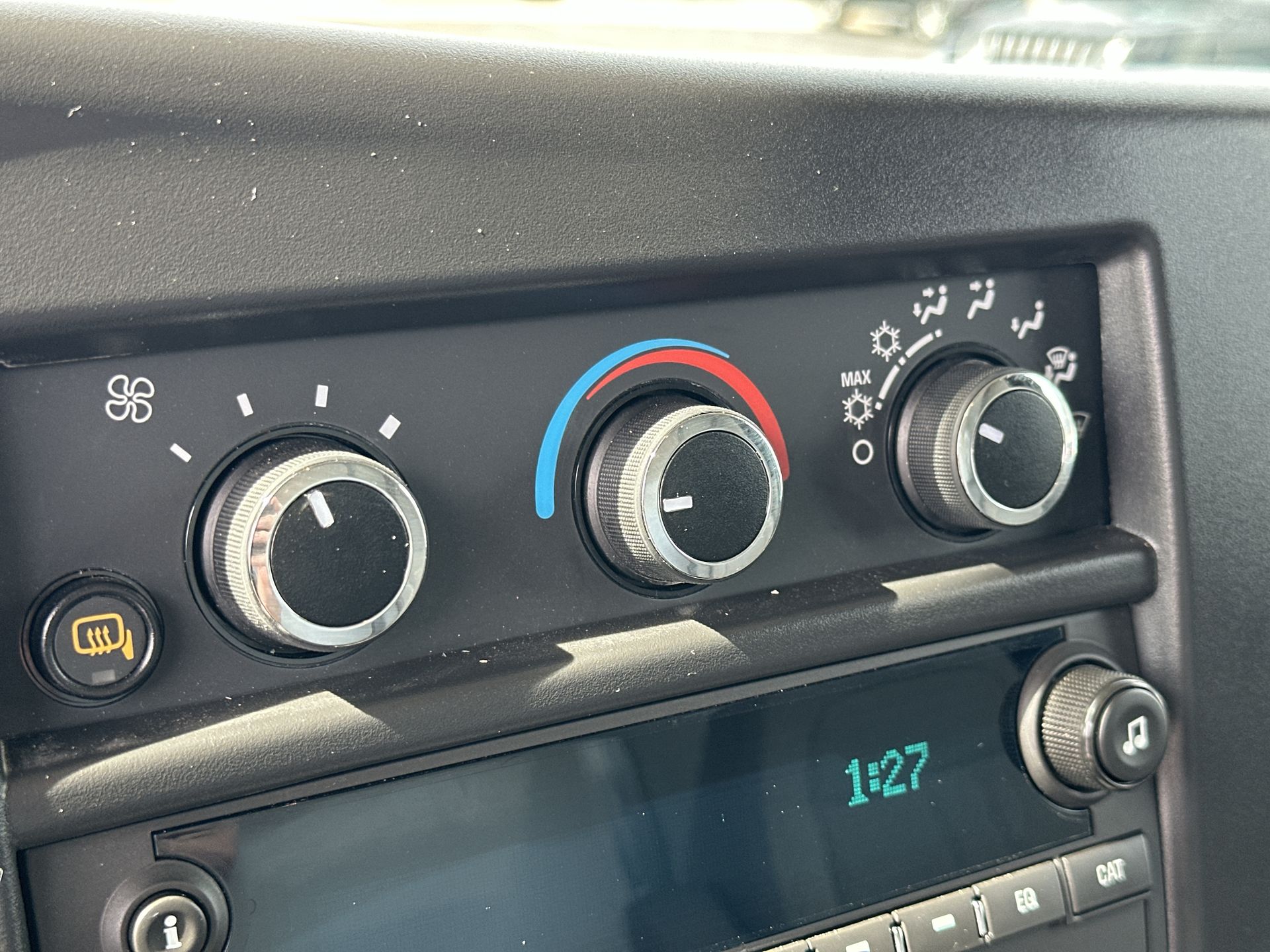 2025 GMC Savana Cutaway 3500 1WT