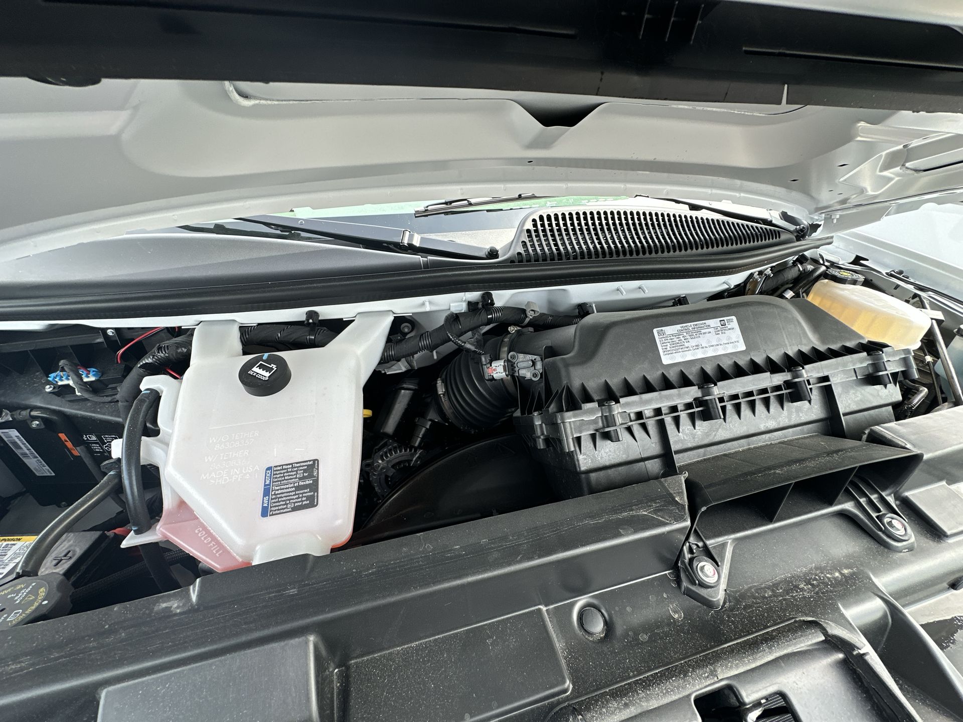 2025 GMC Savana Cutaway 3500 1WT