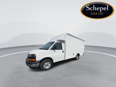 2025 GMC Savana Cutaway 3500 1WT