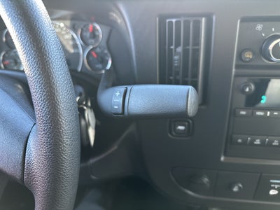 2025 GMC Savana Cutaway 3500 1WT