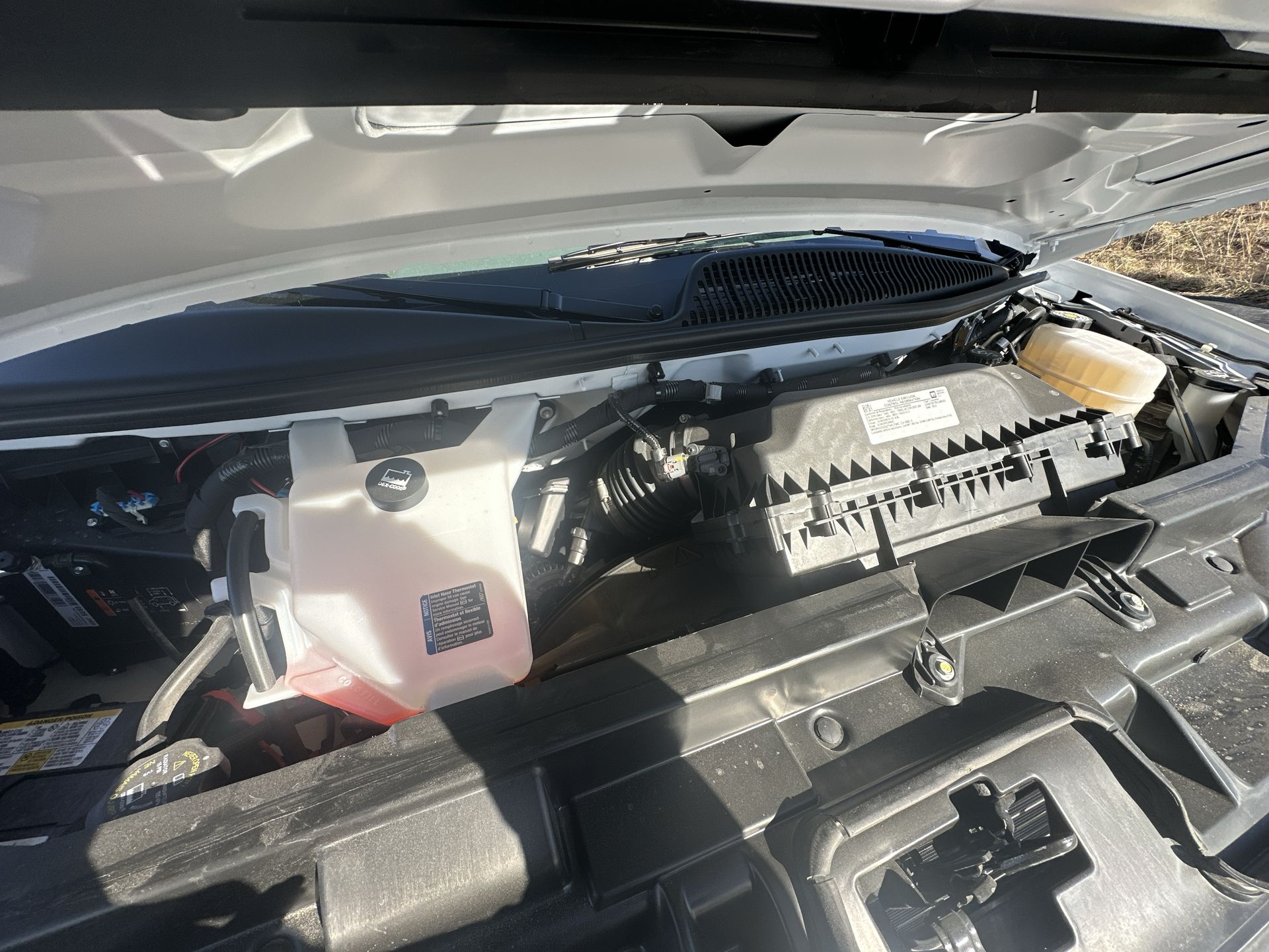 2025 GMC Savana Cutaway 3500 1WT