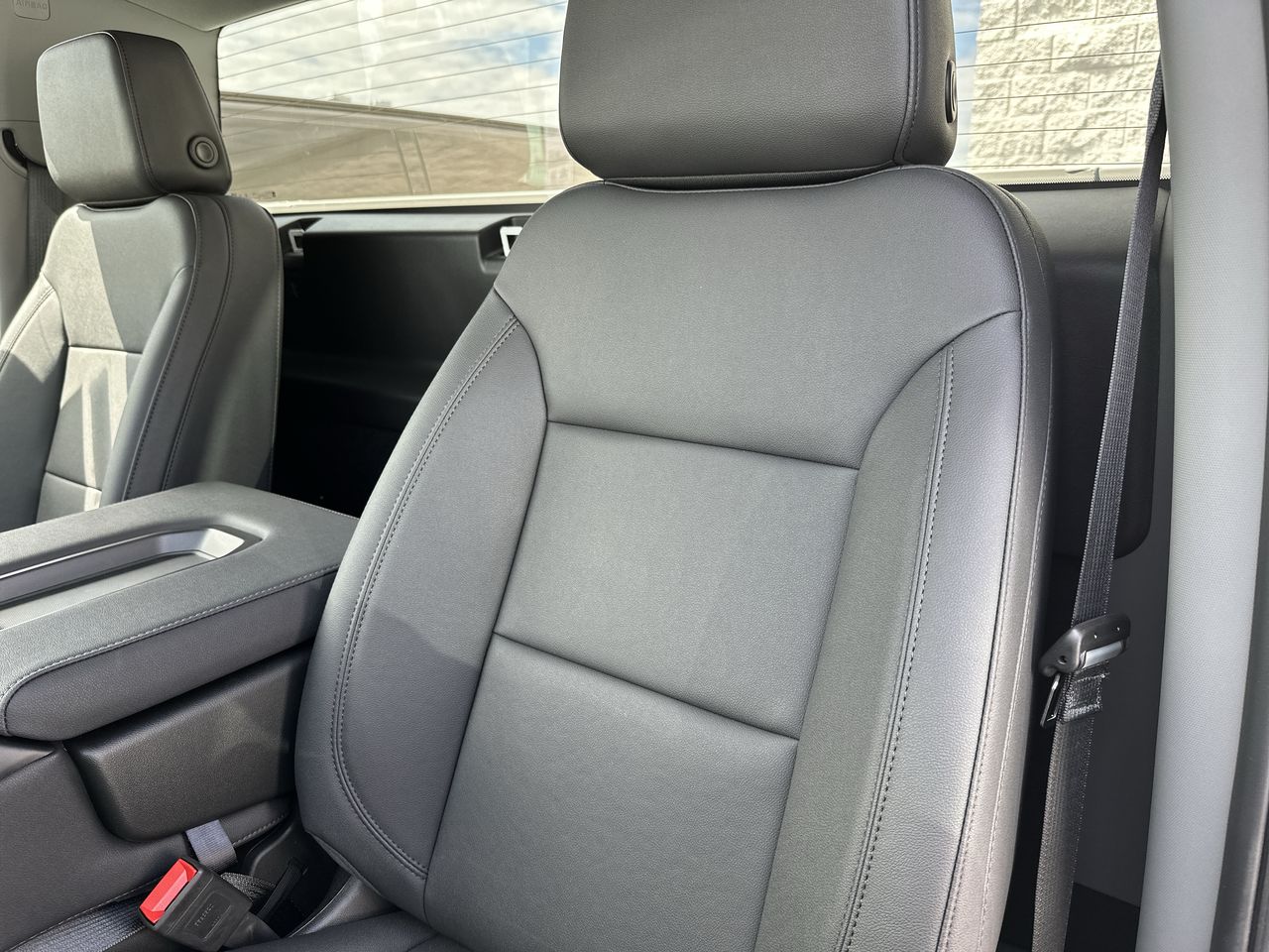 2025 GMC Sierra 2500 HD Pro