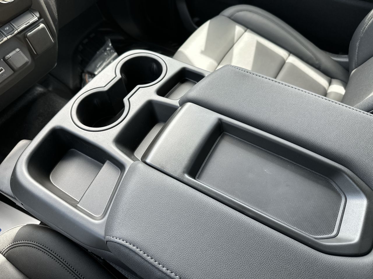 2025 GMC Sierra 2500 HD Pro