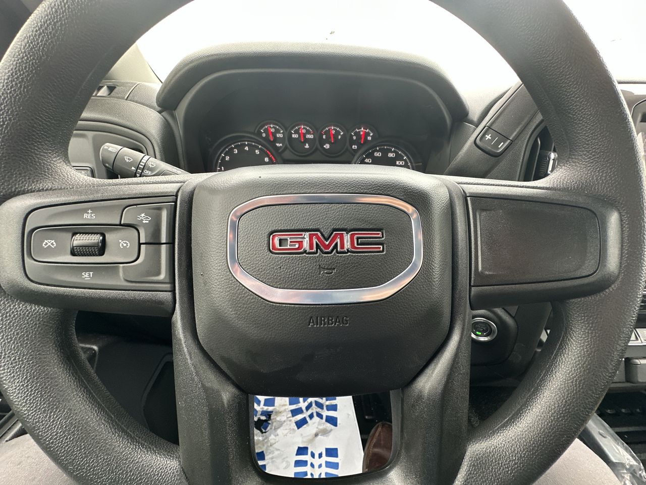 2025 GMC Sierra 2500 HD Pro