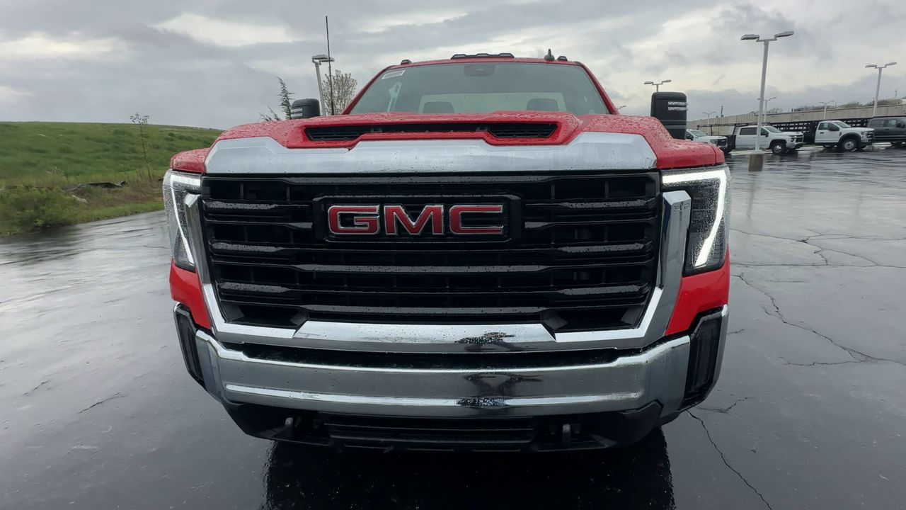 2025 GMC Sierra 2500 HD Pro