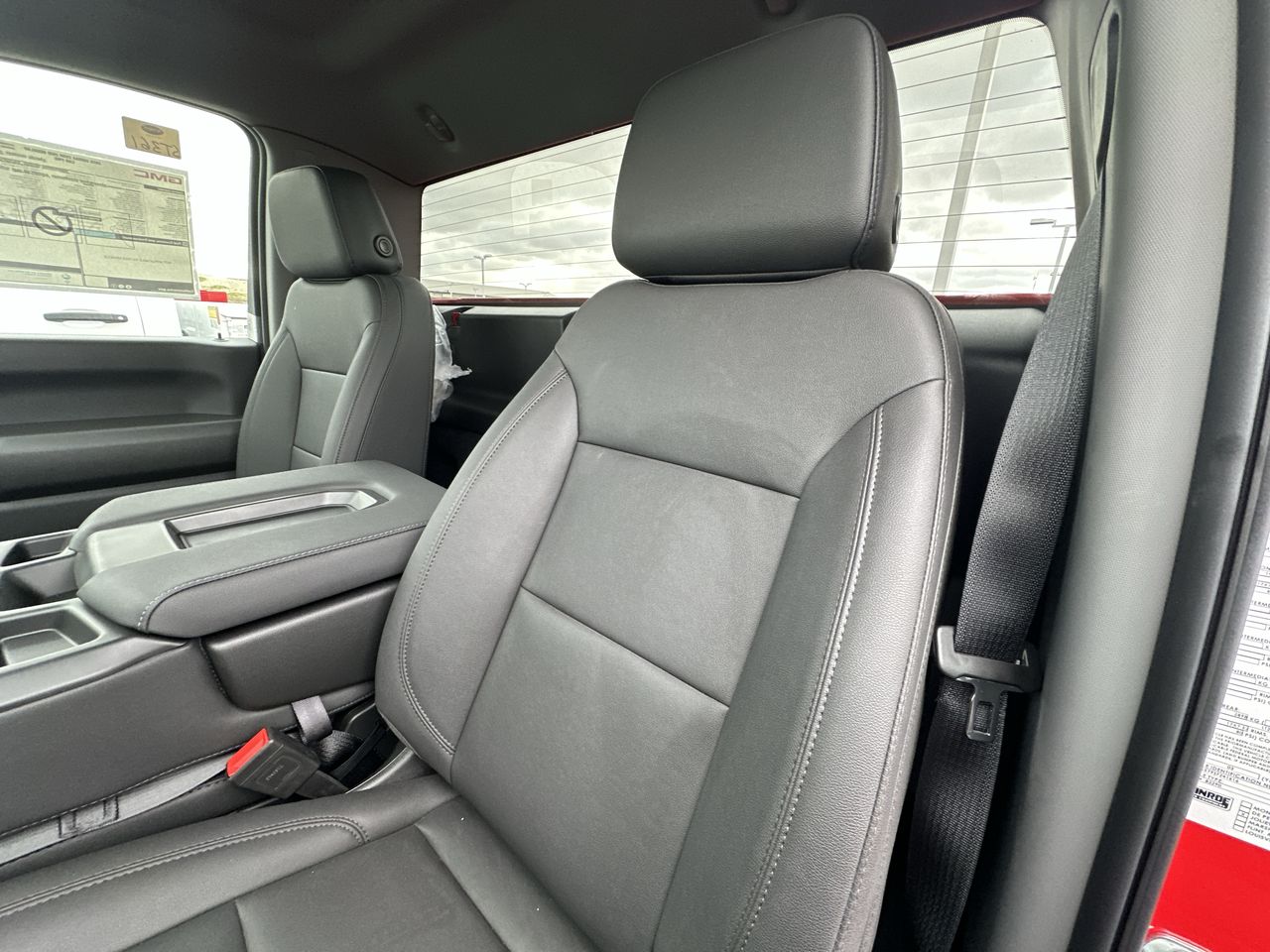 2025 GMC Sierra 2500 HD Pro