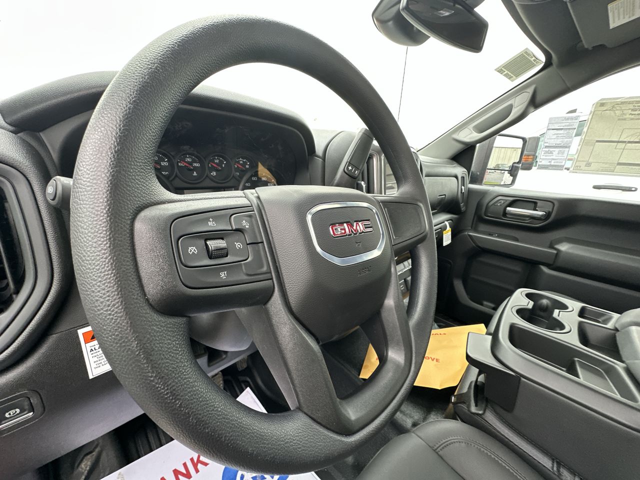 2025 GMC Sierra 2500 HD Pro